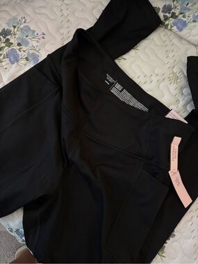 Victoria's Secret Black Studio Leggings